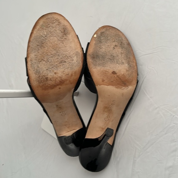 Calvin Klein Rona black elastic front peep toe dress pumps - Picture 8 of 8